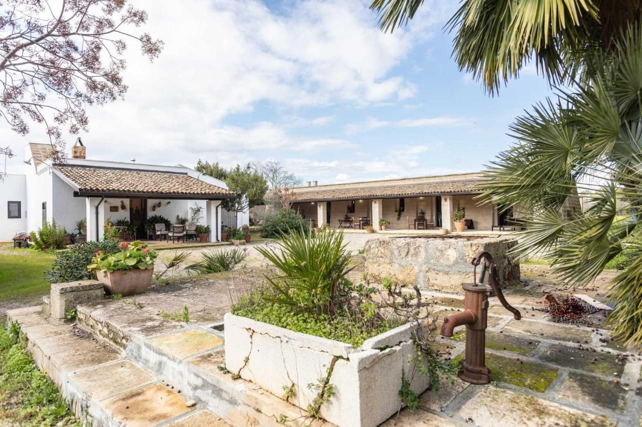 Agriturismo De Lorenzi Villa Casarano Exteriör bild