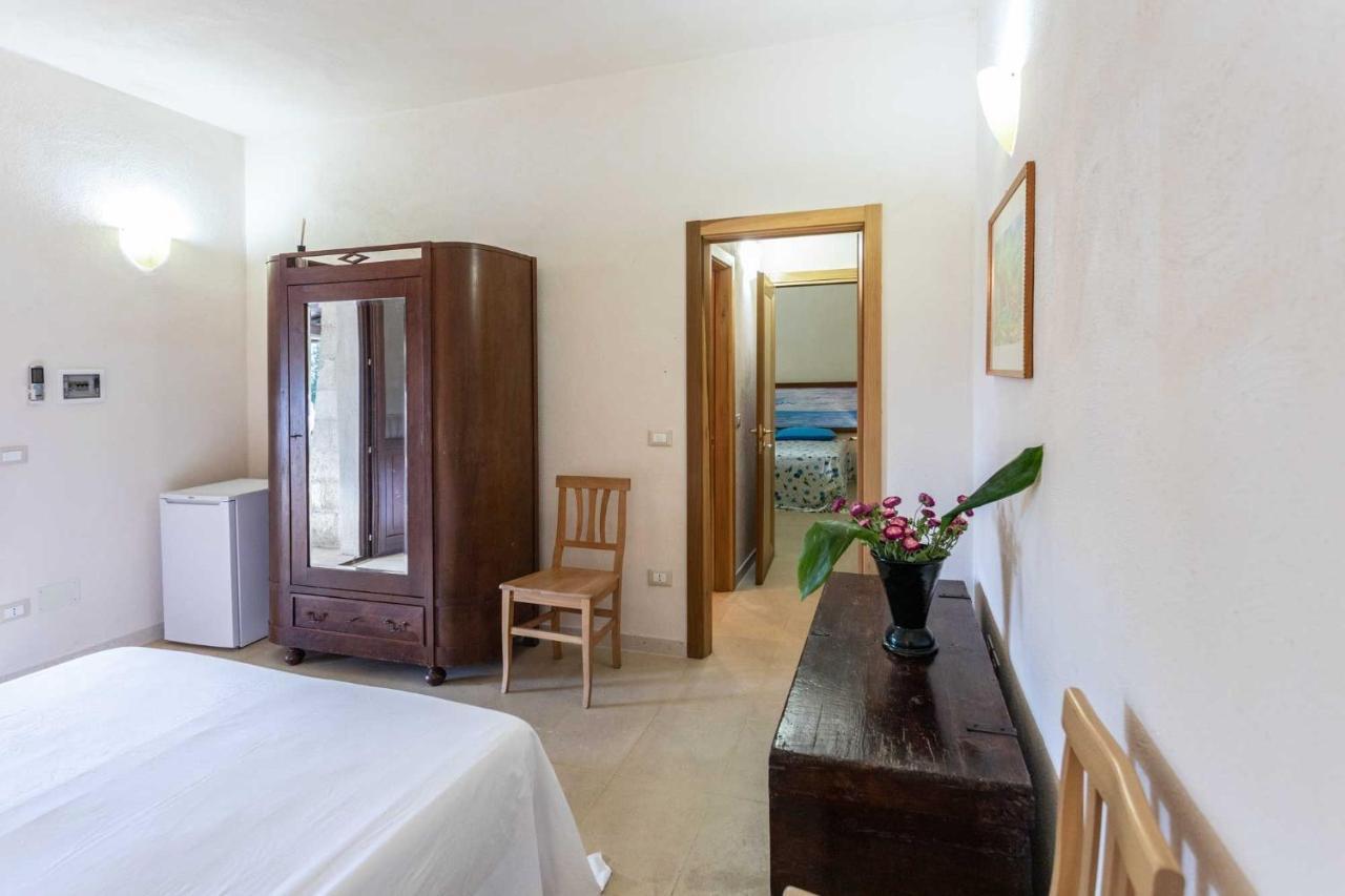 Agriturismo De Lorenzi Villa Casarano Exteriör bild